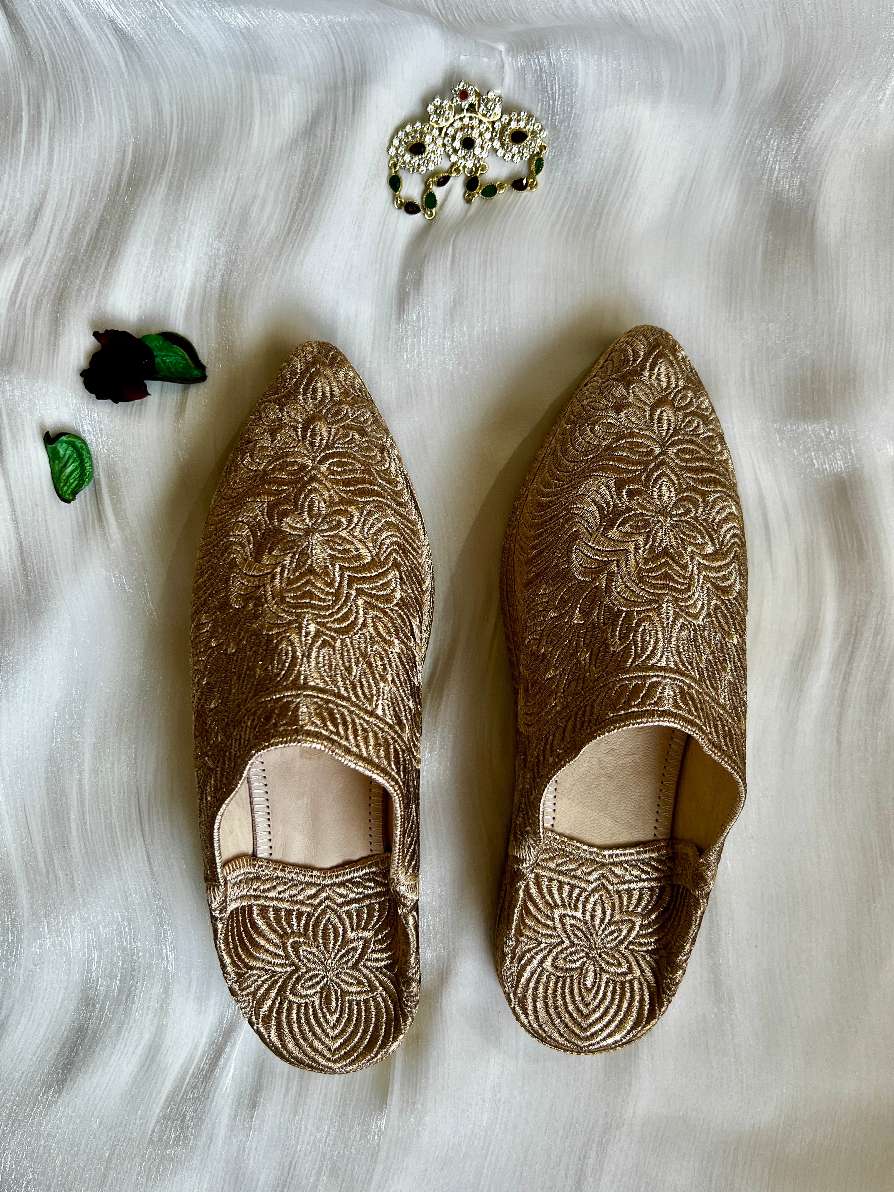 MULES HOUDA
