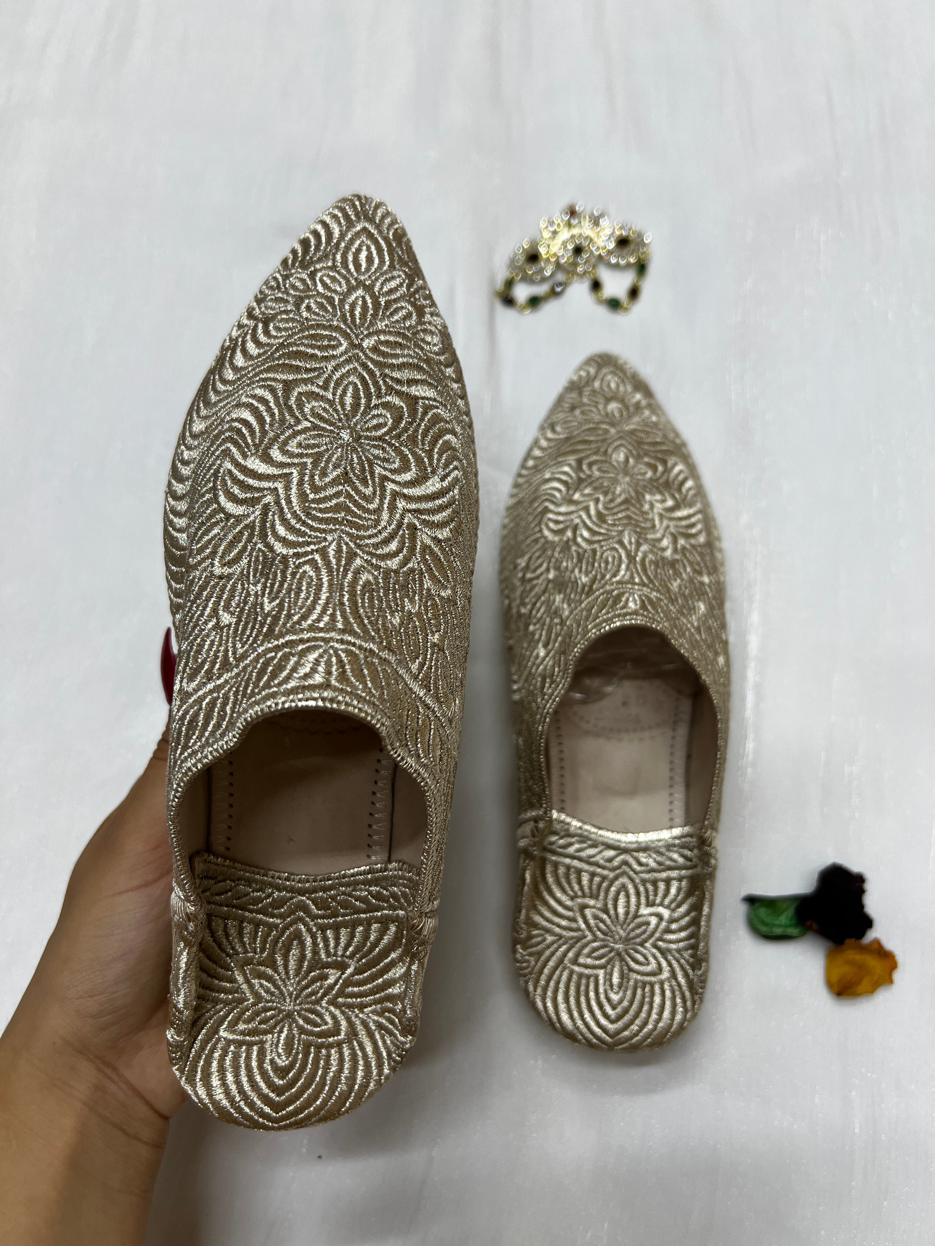 MULES HOUDA